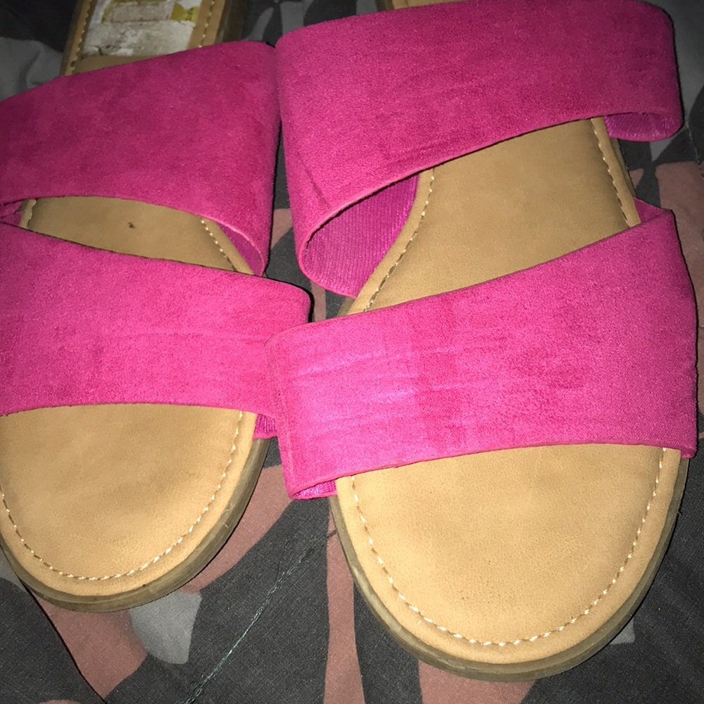 Sandles